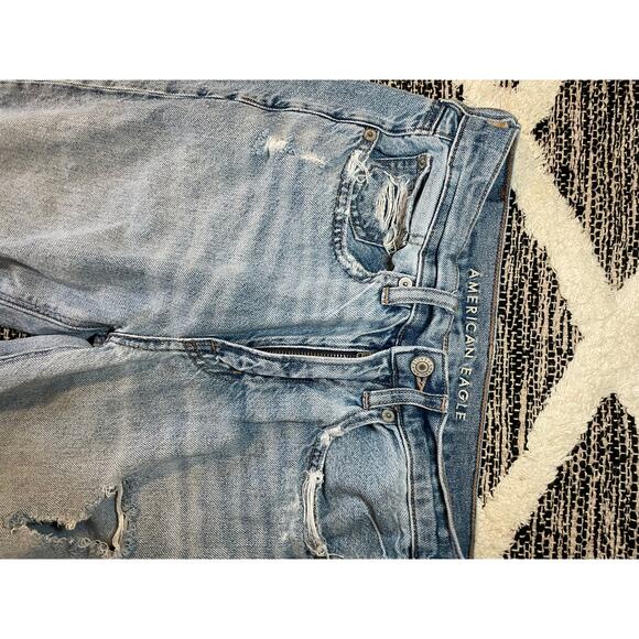 American Eagle Low Rise Baggy Distressed Jeans size 00 - Picture 3 of 8